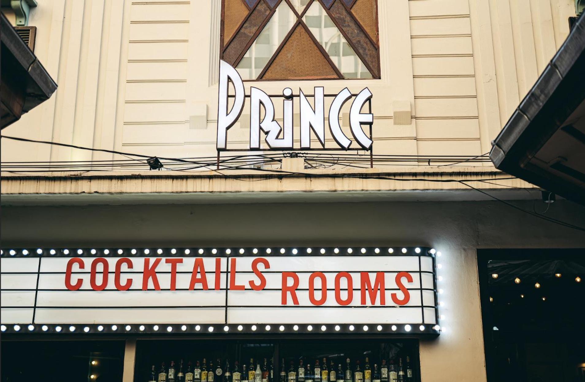 Prince Theatre Heritage Stay Hostel - Silom Bangkok Exterior photo